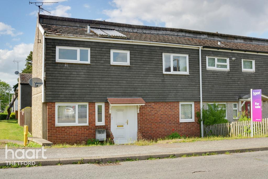 St Martins Way, Thetford 3 bed terraced house £140,000