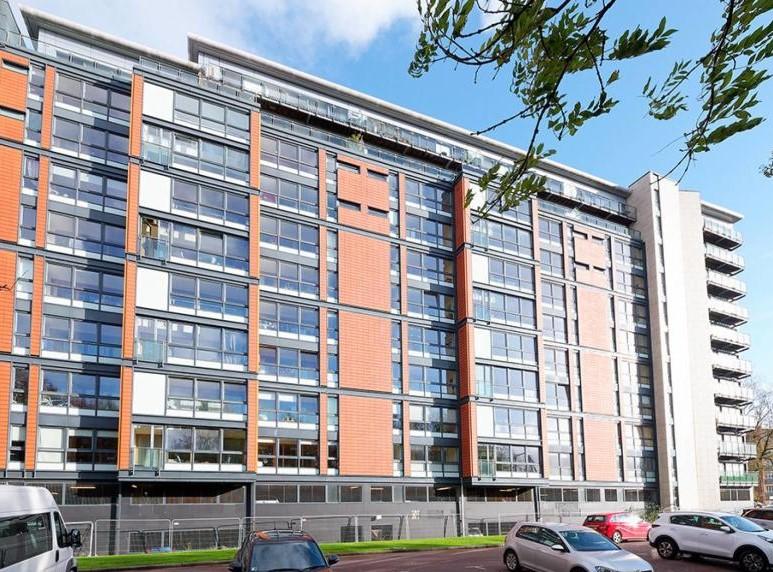 Templeton Court, Glasgow Green... 2 bed flat £1,295 pcm (£299 pw)