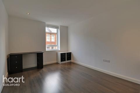 2 bedroom apartment for sale - Martyr Road, Guildford