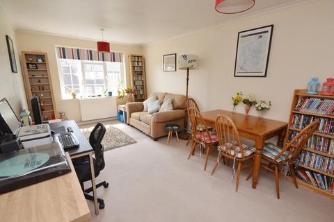 42 Sopwith Avenue, Chessington, KT9 1QE