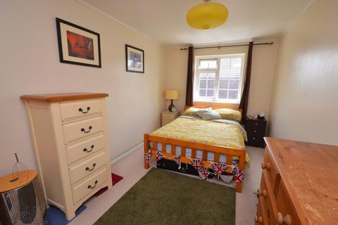 42 Sopwith Avenue, Chessington, KT9 1QE