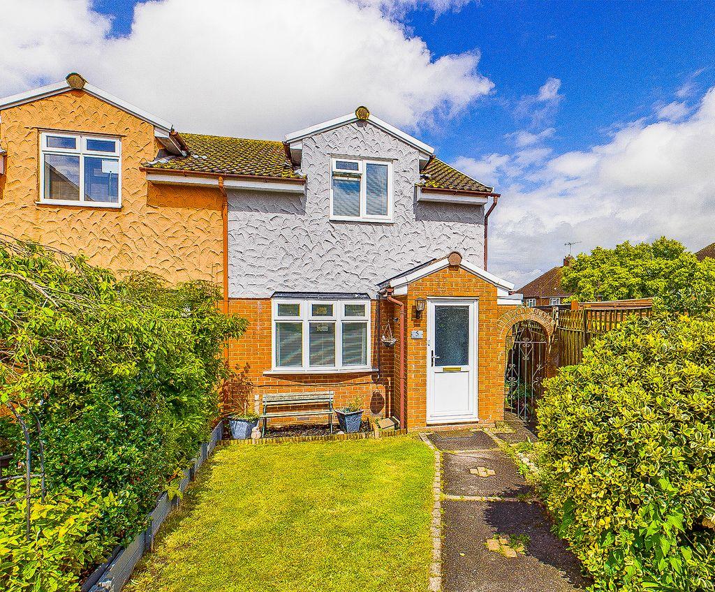 Denison Mews, Lower Stoke, Rochester ME3 9LG 2 bed semidetached house