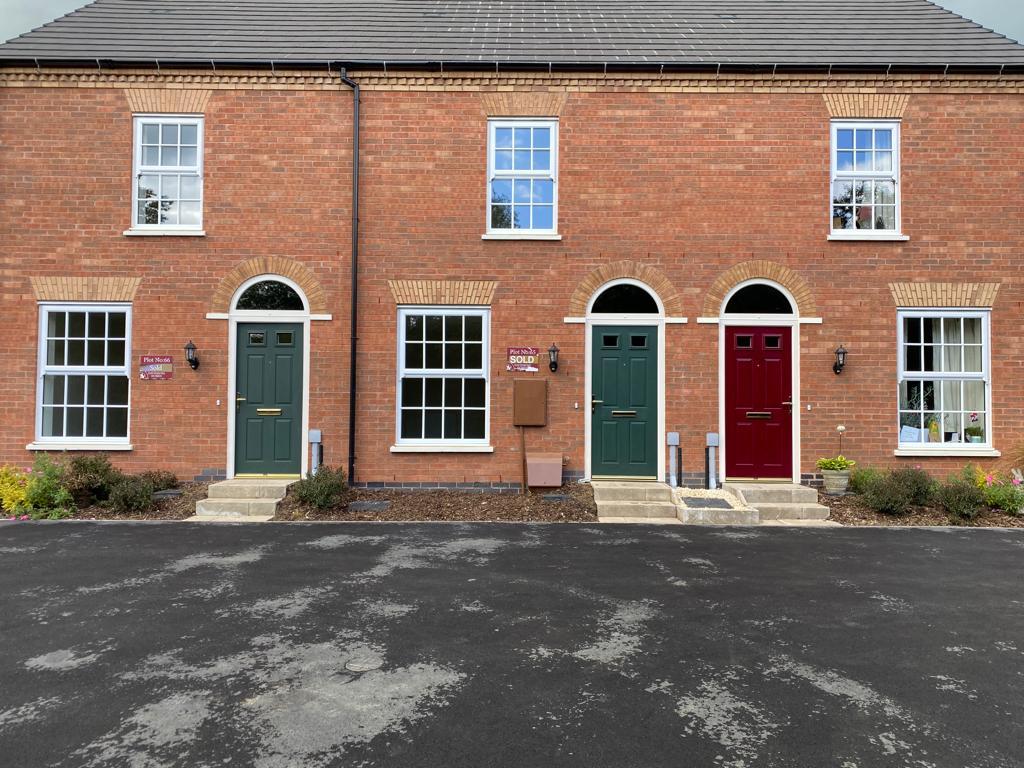 Woolsthorpe Close, Melton Mowbray, LE13 2 bed terraced house £825 pcm