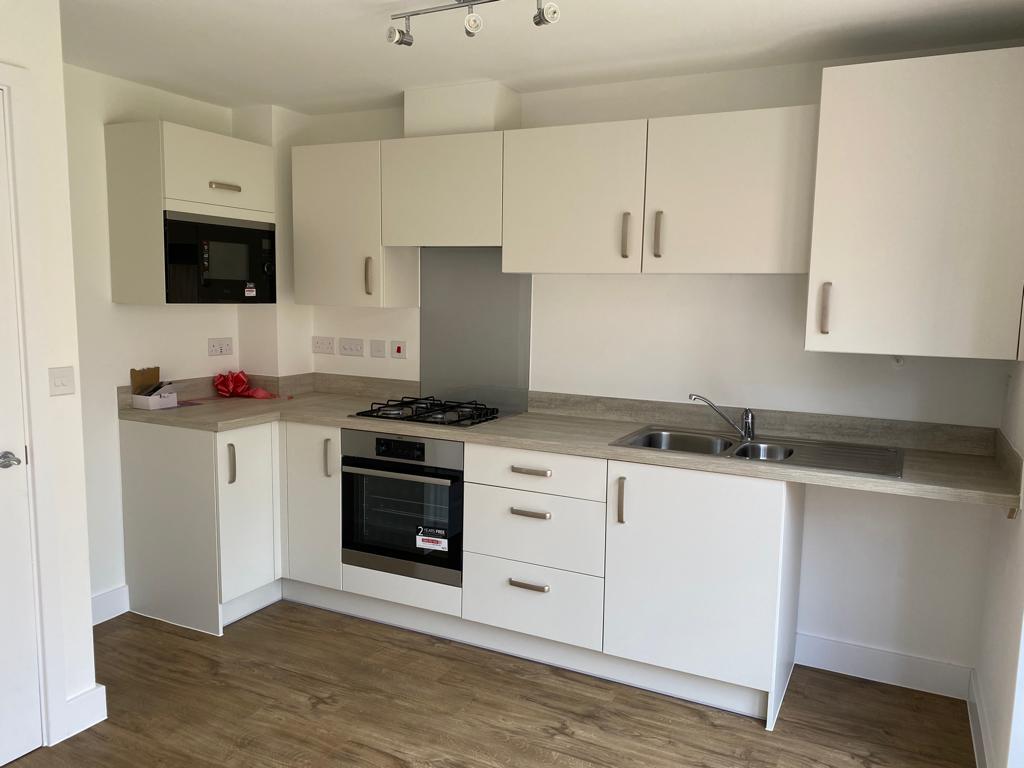 Woolsthorpe Close, Melton Mowbray, LE13 2 bed terraced house £825 pcm