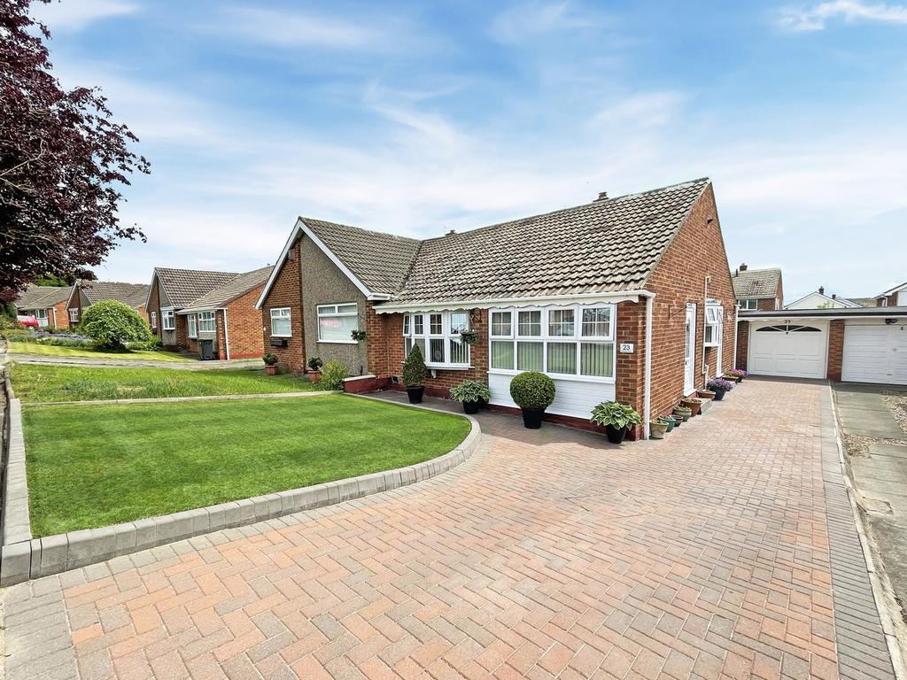 Wainfleet Road, Hartlepool, TS25 2 bed semidetached bungalow £180,000