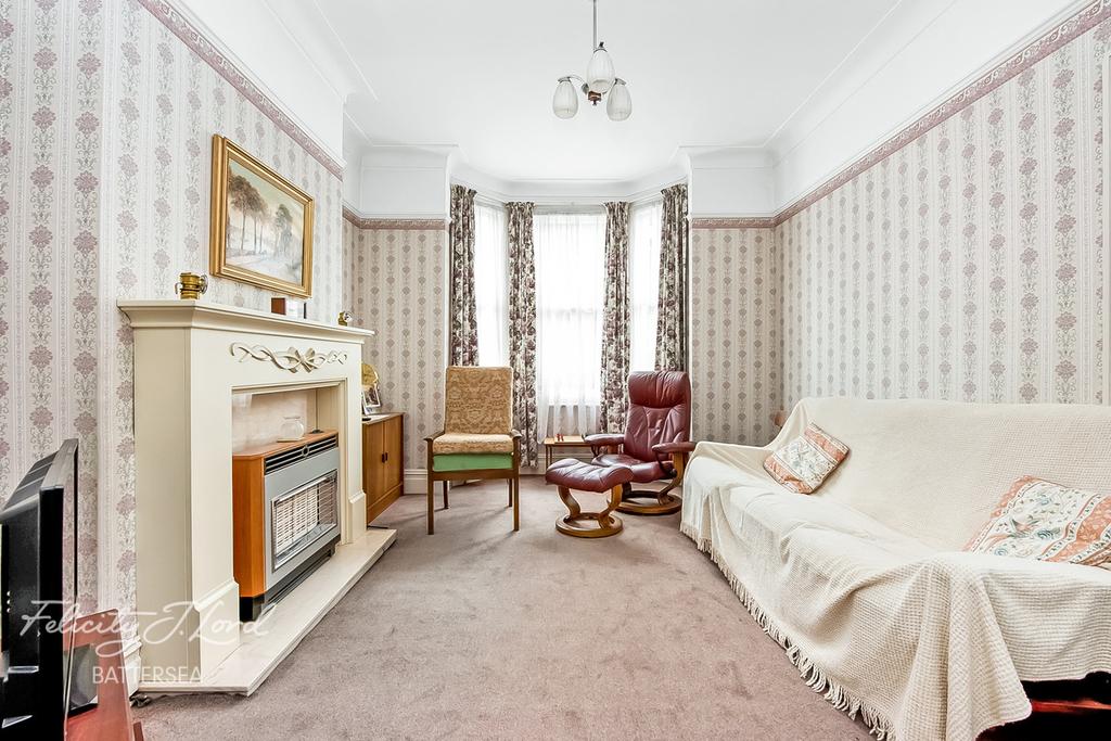 Taybridge Road, London, SW11 3 bed terraced house £1,100,000