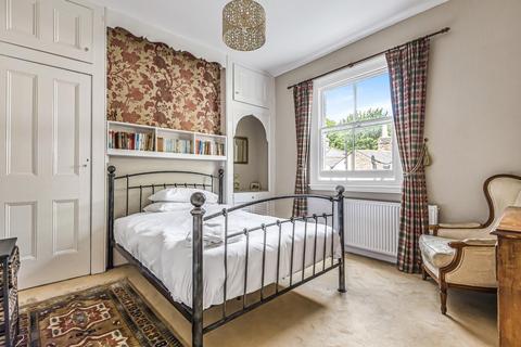 61 Bridge View, London, W6 9DD