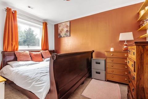 5 bedroom townhouse for sale - Bracknell,  Berkshire,  RG12