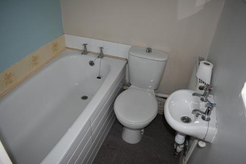 1 bedroom flat to rent, High Street, Broadstairs, CT10