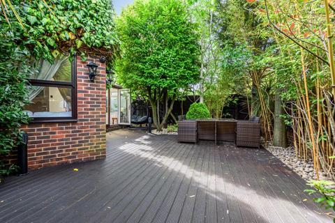 15 Tredwell Close, Bromley, BR2 9RH
