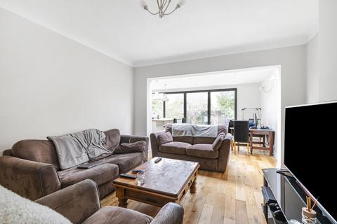 8 Thornton Gardens, London, SW12 0LG