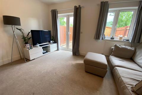 2 bedroom semi-detached house to rent, Redstart Croft, Bracknell, Berkshire, RG12
