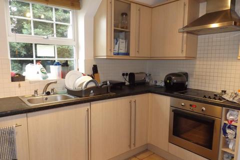 2 bedroom flat to rent, Newbury,  Berkshire,  RG14