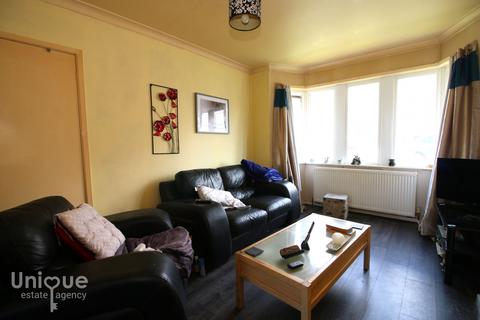 8 Cambridge Road, Thornton-cleveleys, FY5 1EP