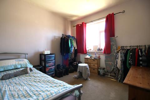 8 Cambridge Road, Thornton-cleveleys, FY5 1EP