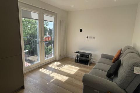 1 bedroom flat to rent, Woodstock Avenue, Golders Green