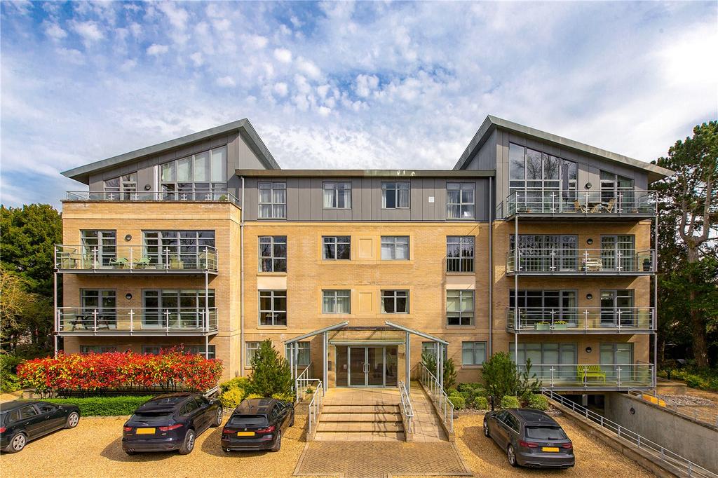 Meadowcroft House, Trumpington Road, Cambridge, CB2 2 bed penthouse £