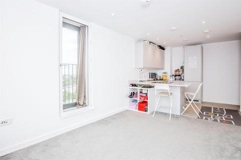 2 bedroom apartment for sale - No1. Old Trafford, 4 Wharf End, Salford Quays, M17