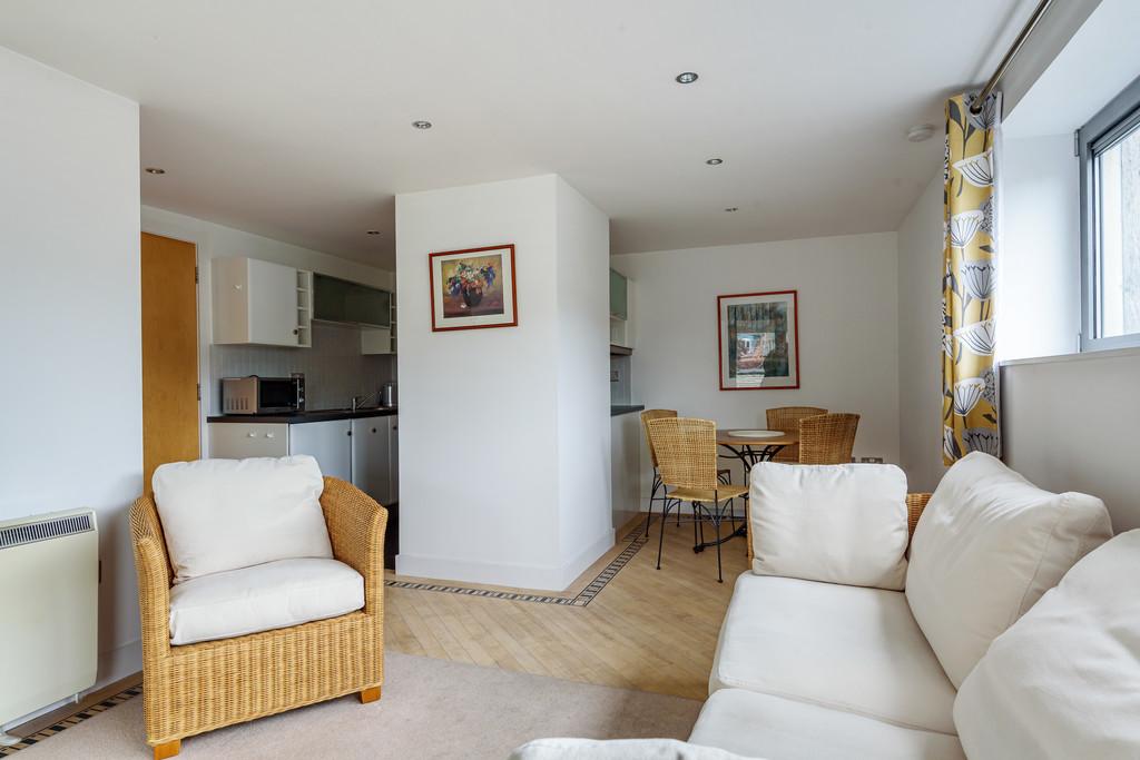 Open plan living/dining kitchen