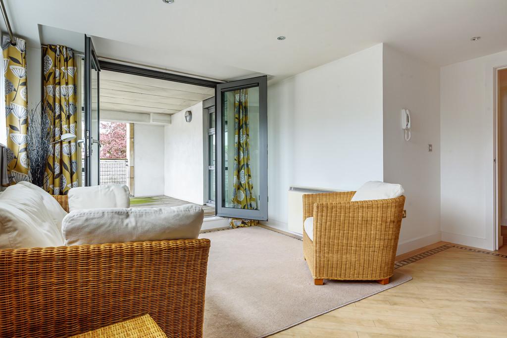 Open plan living/dining kitchen