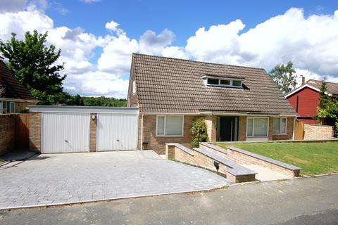 4 bedroom detached house to rent, Wilmot Way Camberley