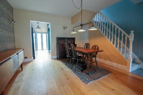 3 bedroom terraced house for sale - Claude Avenue, Oldfield Park, Bath