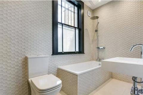 Flat D, 10 Scawfell Street, London, E2 8NG