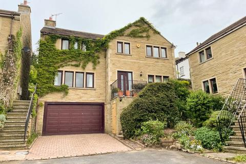 5 bedroom detached house for sale - Church Court, Riddlesden