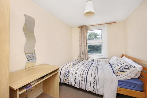 4 bedroom apartment to rent, Copenhagen Street, King's Cross, London