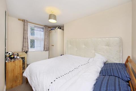 4 bedroom apartment to rent, Copenhagen Street, King's Cross, London