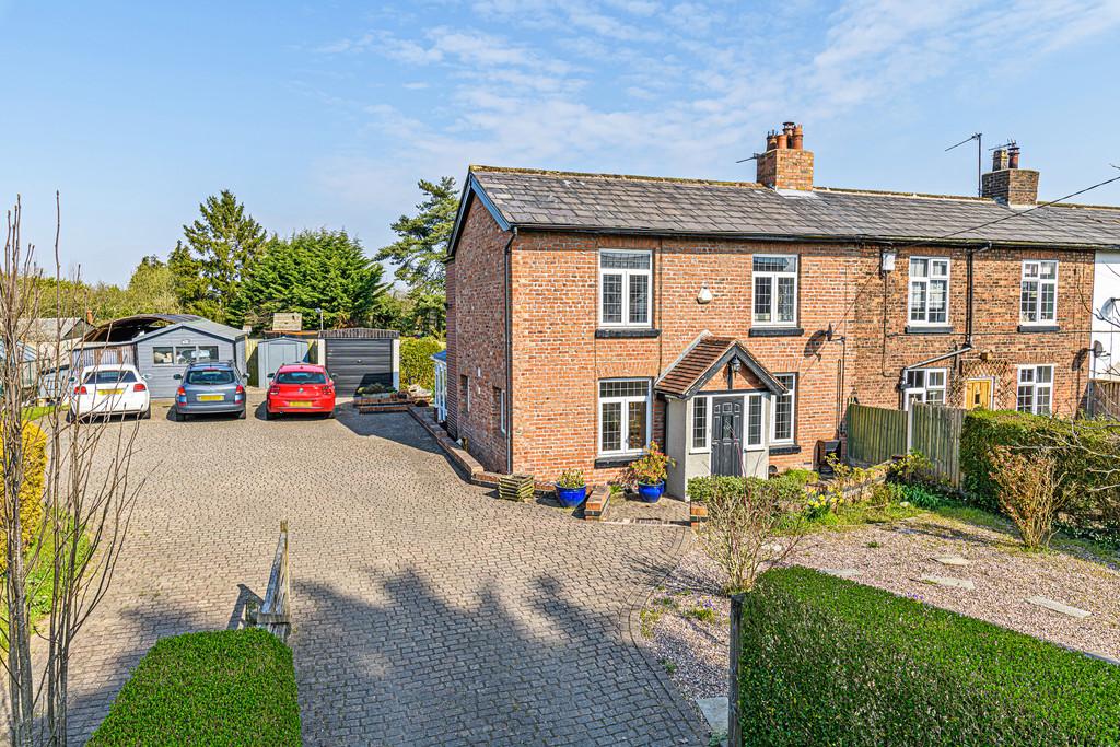 Tunnel Top Cottages, Northwich Road... 3 bed end of terrace house £