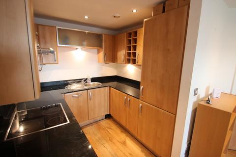 2 bedroom apartment to rent, Magellan House, Armouries Way