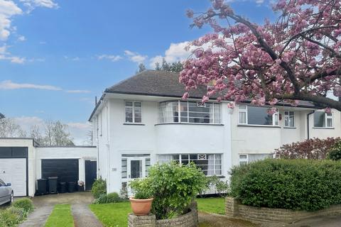 3 bedroom semi-detached house to rent, Eden Way, Beckenham