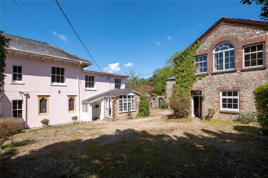 Woodbury Lane, Axminster, Devon, EX13 7 bed house £750,000