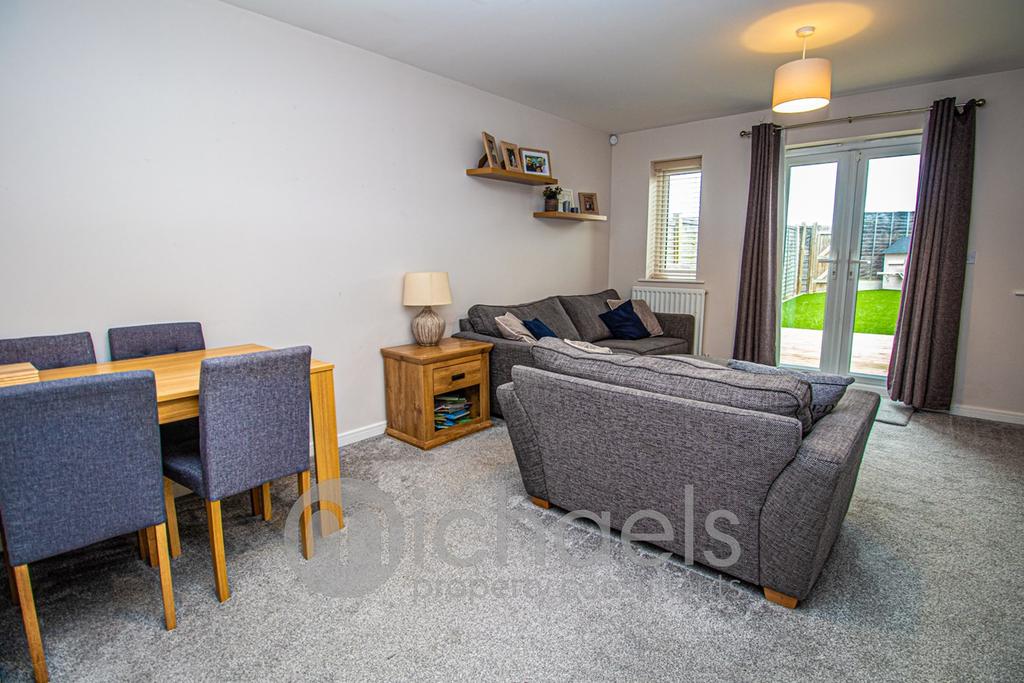 Bamboo Crescent, Braintree, CM7 2 bed terraced house £300,000