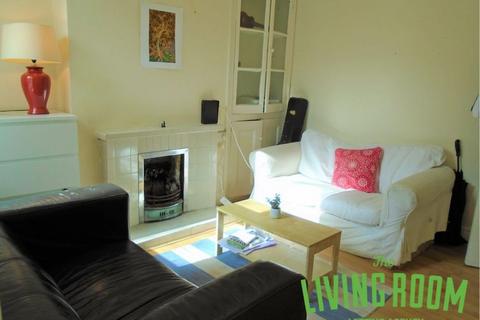 3 bedroom house to rent, Arran Street, Roath, Cardiff