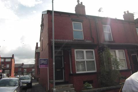 4 bedroom terraced house to rent - Burlington Road, Leeds
