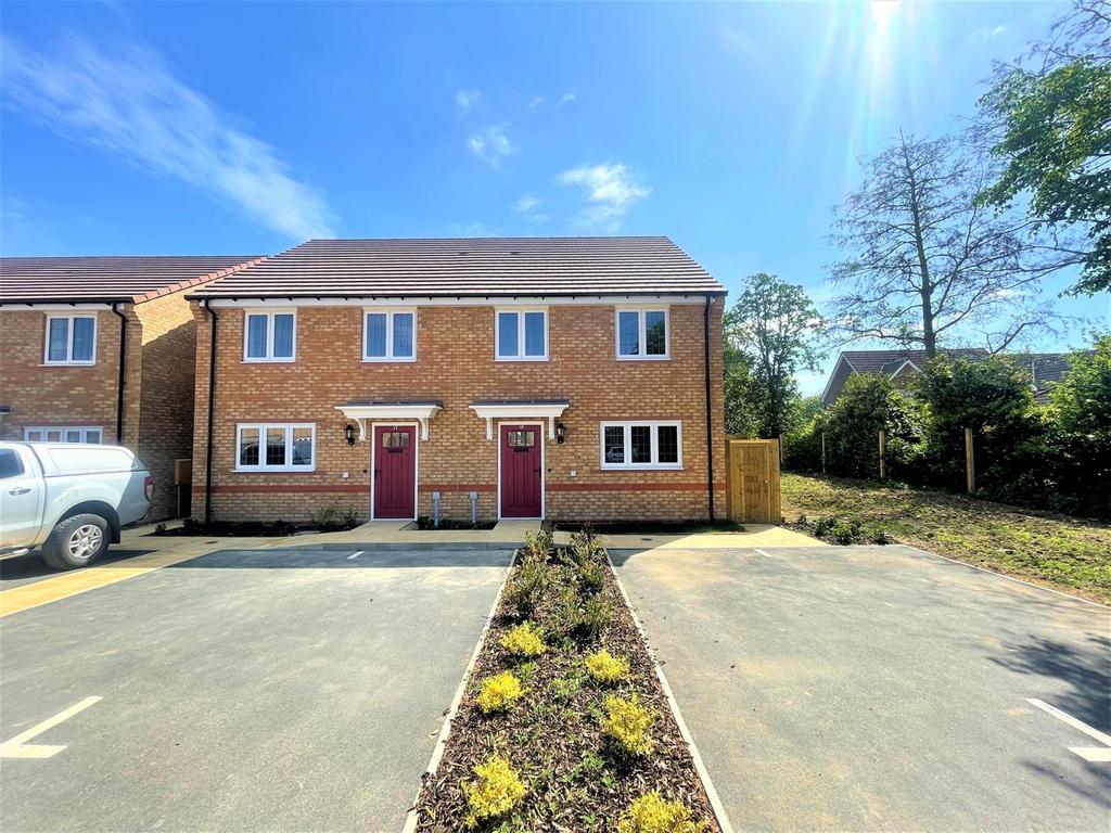 Langford Meadows, Langford, Biggleswade, SG18 3 bed semidetached house