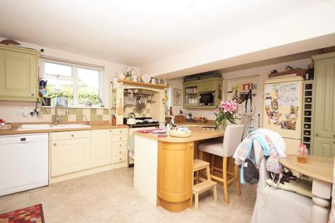 Fringe Cottage Mouse Lane, Steyning, BN44 3LP