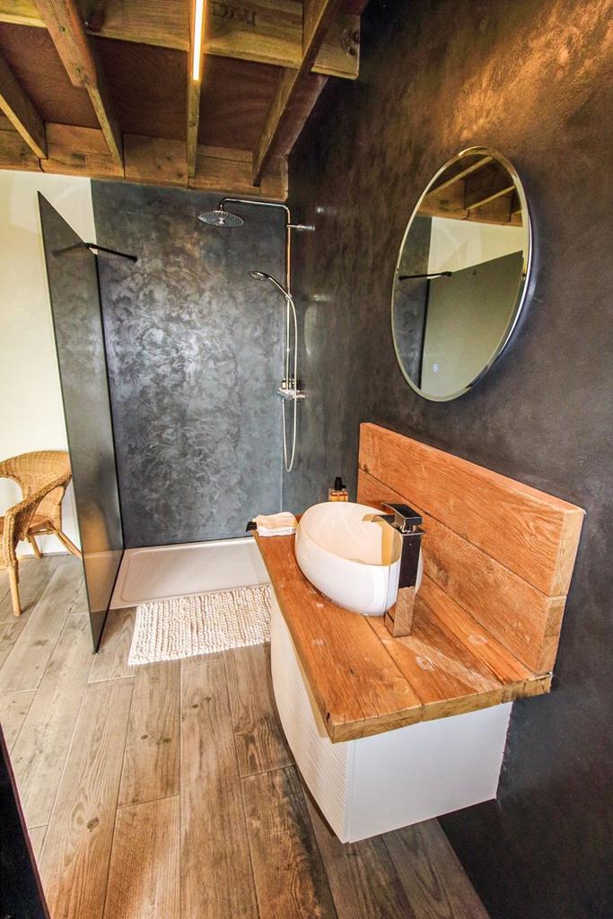 Shower area