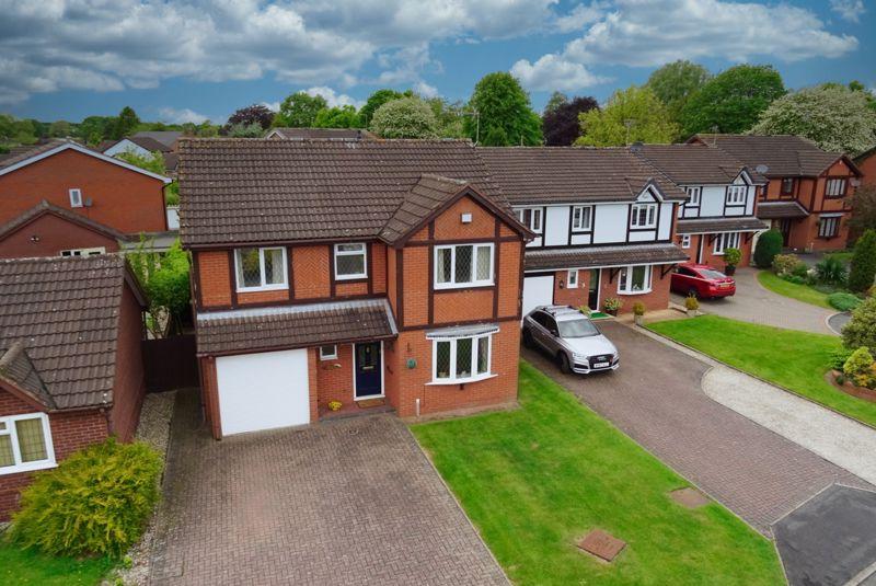 Potters Avenue, Yarnfield 4 bed detached house £325,000