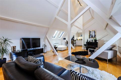 2 bedroom penthouse for sale, Tudor Court, The Galleries, Brentwood, Essex, CM14