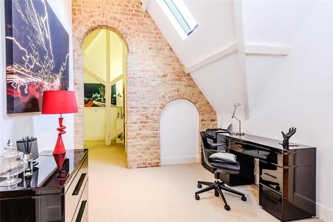 2 bedroom penthouse for sale, Tudor Court, The Galleries, Brentwood, Essex, CM14