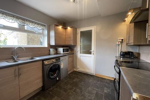 196 South Road, South Ockendon, RM15 6BU