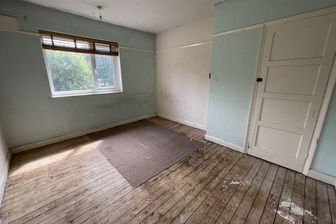 196 South Road, South Ockendon, RM15 6BU