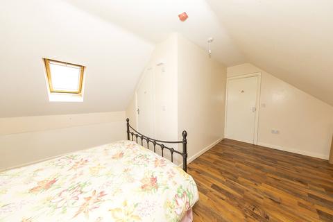 5 bedroom bungalow for sale - Meadow Road, Oldbury, West Midlands, B68
