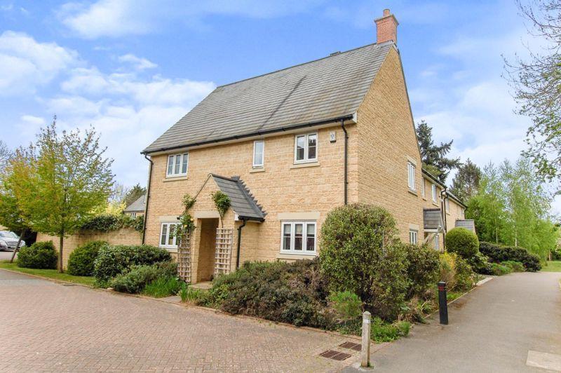 Pixey Close YARNTON 3 bed semidetached house for sale £525,000