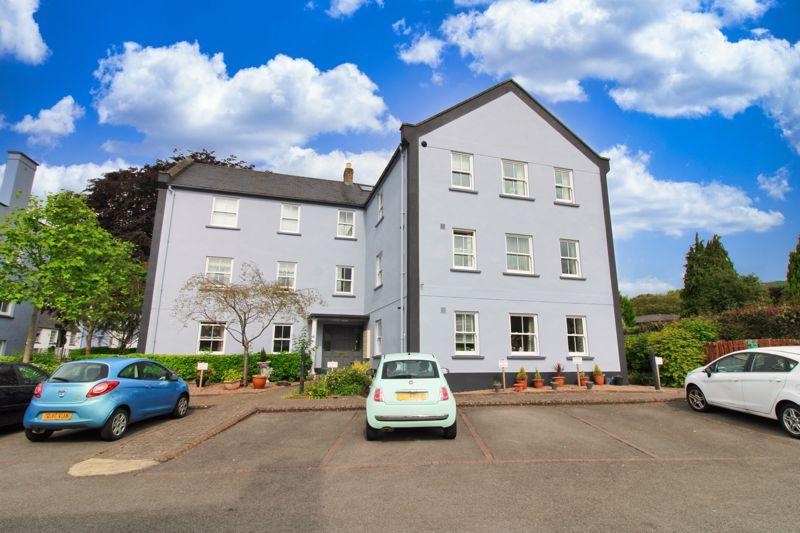 Lower Monk Street, Abergavenny 2 bed apartment £225,000