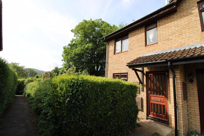 The Newlands, Abergavenny 2 bed end of terrace house £250,000