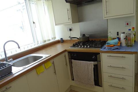 5 bedroom terraced house to rent, Bates Green